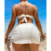 Gloria con pareo, bikini bandeau brasileño